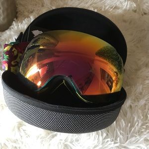 North Wolf Ski Goggles - New